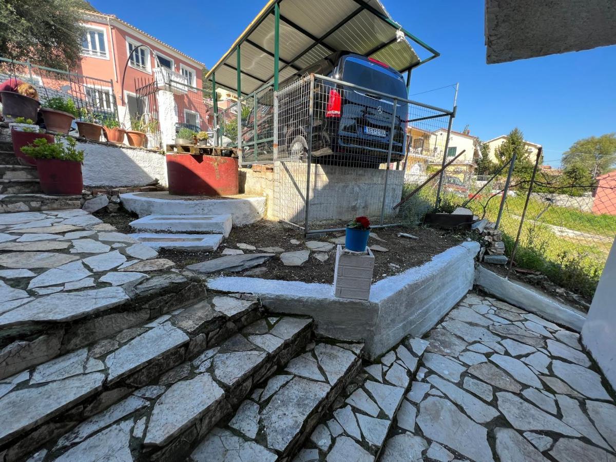 Ciel Apartment, 5 Minutes Walk From Ipsos Beach! Eksteriør billede