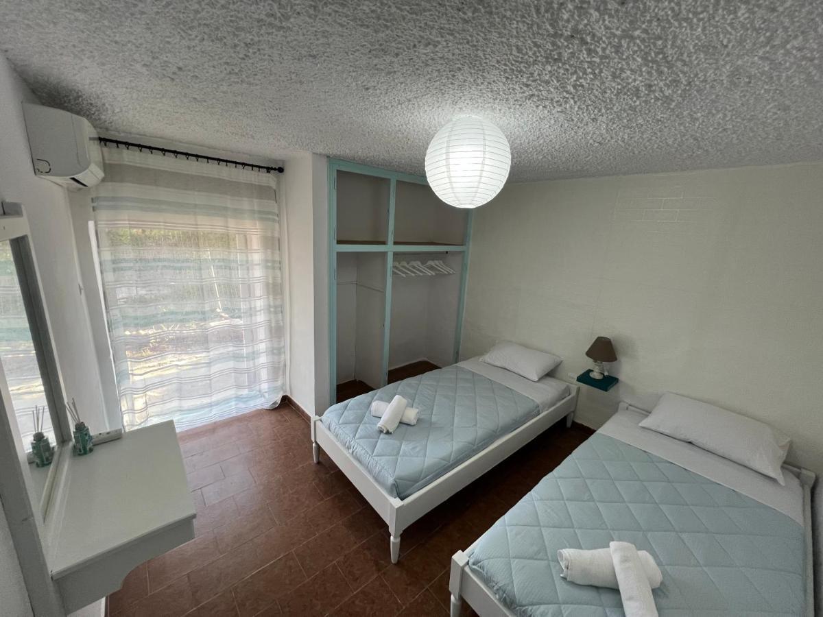 Ciel Apartment, 5 Minutes Walk From Ipsos Beach! Eksteriør billede