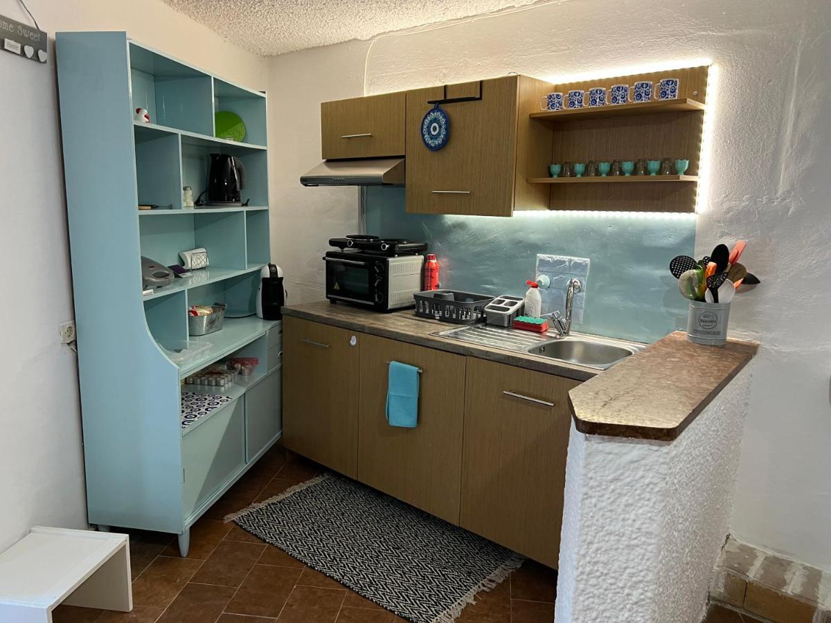 Ciel Apartment, 5 Minutes Walk From Ipsos Beach! Eksteriør billede